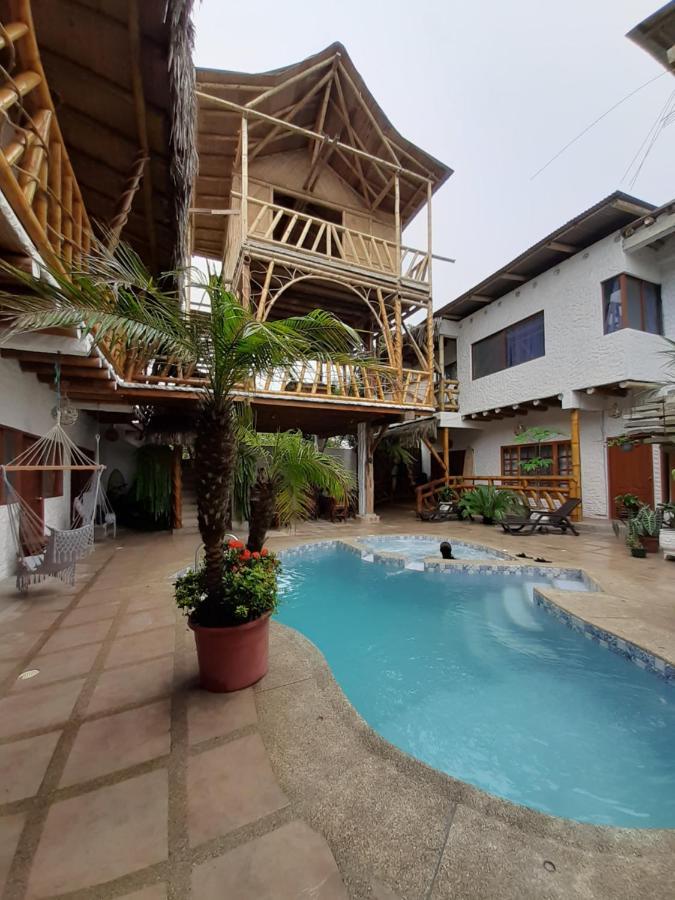 Weekendhostal Montañita Buitenkant foto
